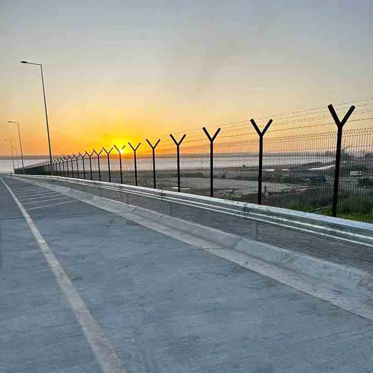 China highway guardrail